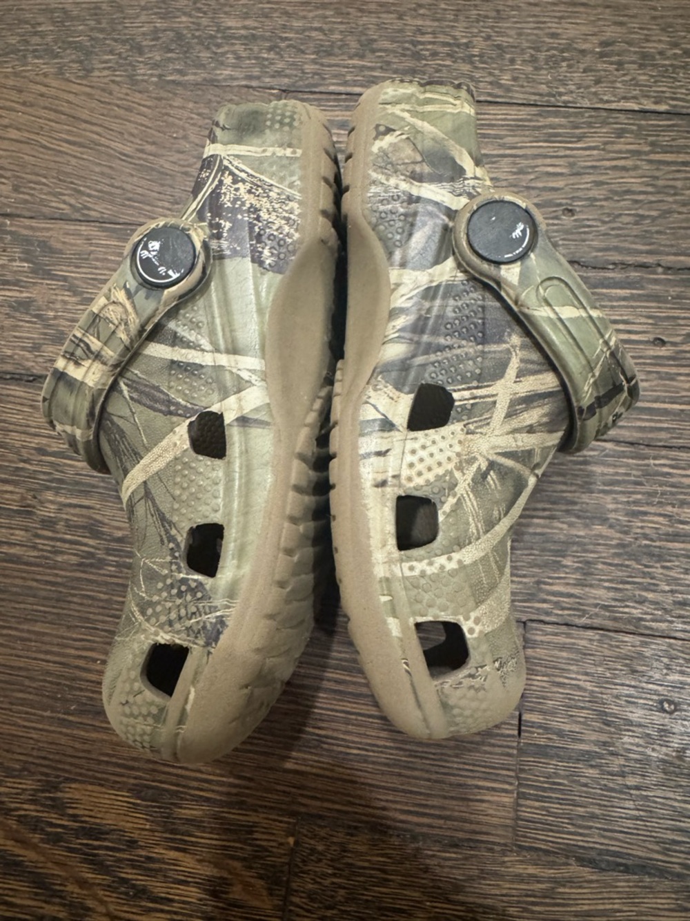 Camo Crocs. Size 9 toddler. - Picture 2 of 8
